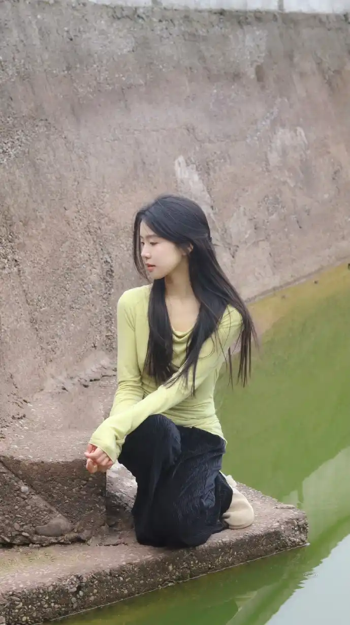 杰克奥特曼手游数据对比