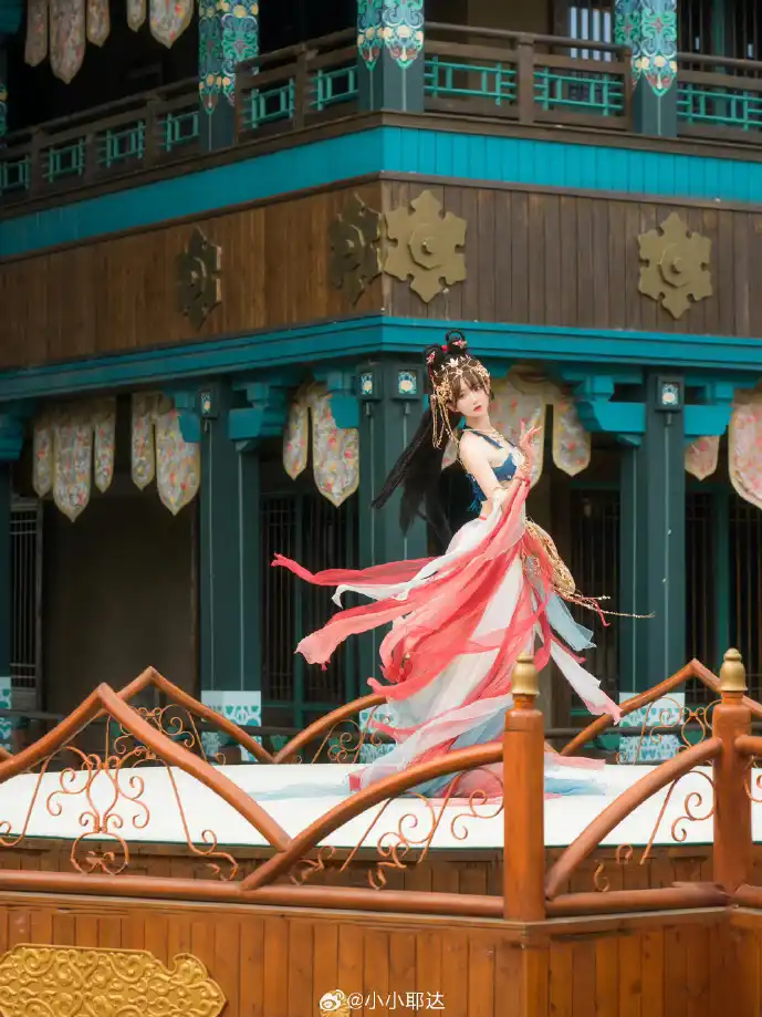 三个女下载平台数据分析